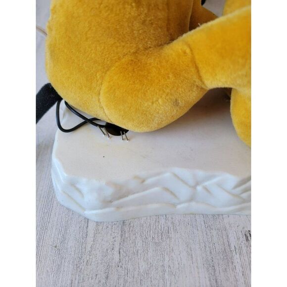 Santa's best goofy Pluto snowball fight animated motionette Xmas decor - Picture 13 of 16